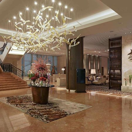 מלון מנילה Fairmont Makati מראה חיצוני תמונה